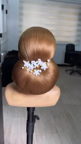 A simple bun tutorial🔥🔥🔥🔥 #tutorial #hairtutorials  #frontalinstall #BridalBliss #bridalhair #lagosweddings #hairontiktok  #tiktokvendor #hairstylistsoftiktok #lagoshairstylist #fyyp #fyp #fyyyy #fyyyppp #follow# #bridalartist #hairacademyinlagos #creatorsearchinsights #walkinstudioinikeja 