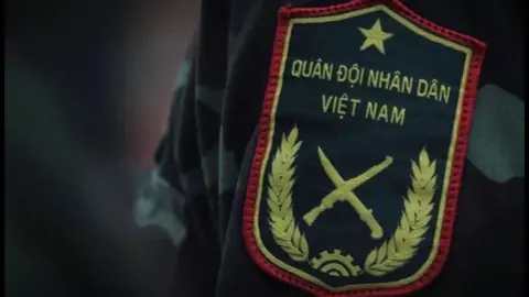 We all have our own life to pursue, our own kind of dream to be weaving, and we all have the power to make wishes come true, as long as we keep believing. (Louisa May Alcott) #quandoinhandanvietnam #qdndvn #a80 #lucluongvutrangnhandanvn 