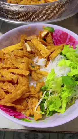 Bún chay cả nhà ơi #comcknau0501 #ilovetiktok 