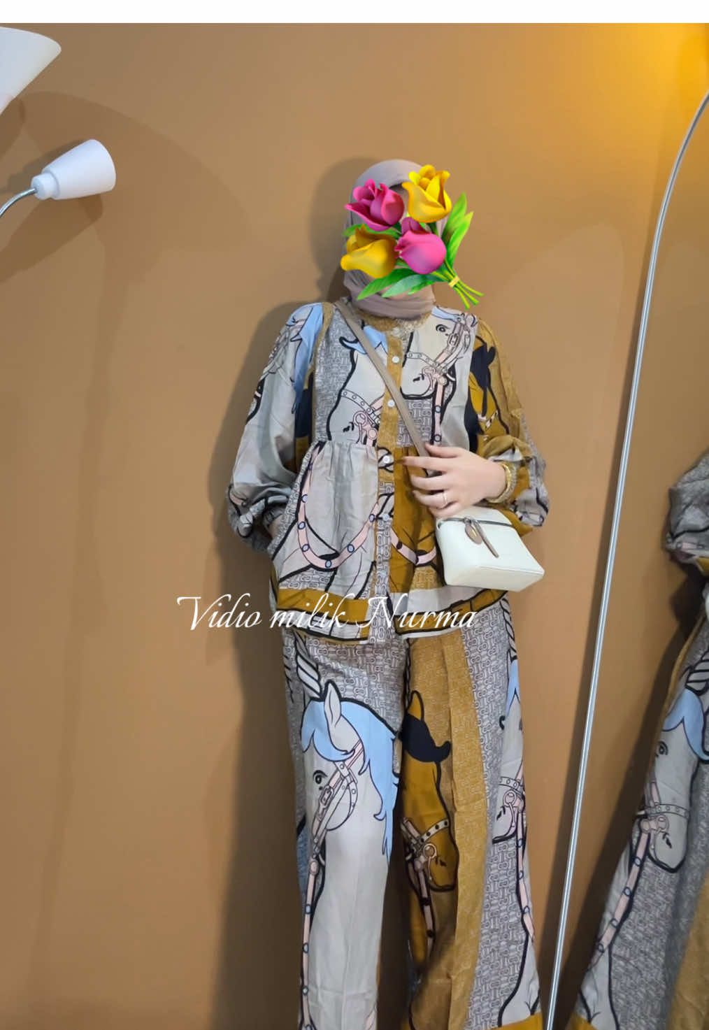 Gimna” oneset satu ini CAKEPPP BGTTT OOYYY🥹🤏🏻#oneset 