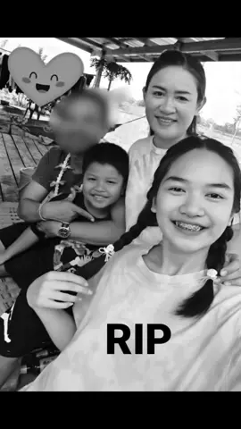 #ขอแสดงความเสียใจผู้เสียชีวิตด้วยนะครับ กระสุน BM-21 จากฝ่ายกัมพูชา ตกใส่ปั๊ม ปตท.บ้าน ผือ อ.กันทรลักษ์ จ.ศรีสะเกษ นักเรียนและประชาชน บาดเจ็บจำนวนมาก#ชายแดนไทยกัมพูชา  