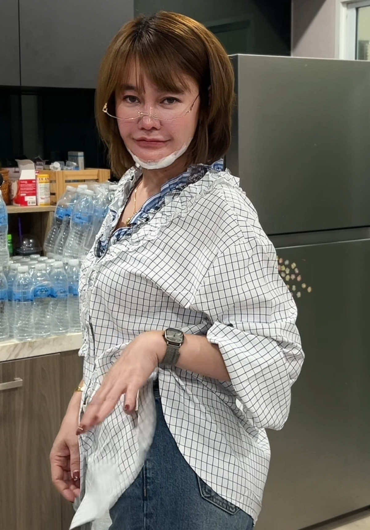 ลุคน่ารักแต่แอบเก๋! เสื้อเชิ้ตคอระบาย งานดี ใส่ไปทำงานหรือออกเดตก็ปัง💗 ##เสื้อเชิ้ตคอระบาย##เสื้อแฟชั่น##เสื้อผ้าน่ารัก##แฟชั่นผู้หญิง##สไตล์หวานๆ##ลุคคุณหนู##เสื้อคอระบาย##แฟชั่นเกาหลี##เสื้อผ้าสวยๆ#แต่งตัวไปทำงาน 