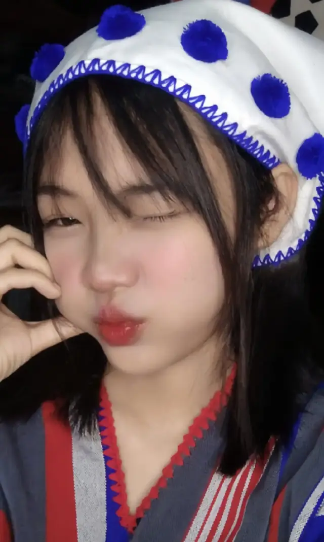 #ချစ်စရာကောင်းတာတစ်ခုပြမယ်🥺🎀 #fyppppppp #foryou #ကရင်မလေး🇳🇱 #tiktokmyanmar🇲🇲 