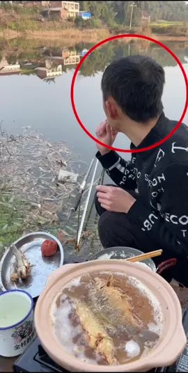 Fishing and eating instantly 🤩❤️