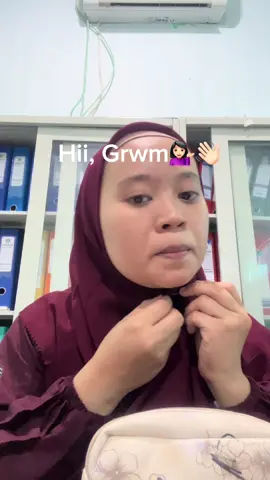 Siapaa yg kalo kerja habis shalat harus touchupp duluu🫵🏻🙋🏻‍♀️ #grwm #dailymakeuplook #makeup 
