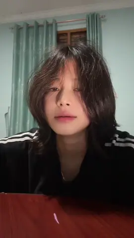 မကြည့်ချင်လဲ ကြည့်ကွာ🗿🫵🏼