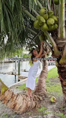 #creatoreconomylawyer #lawyersoftiktok #miamilawyer #creativeentrepreneur #socialmedialawyer 