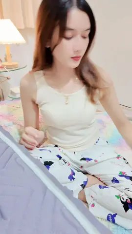 #เสื้อกล้ามมีบรา #เสื้อกล้าม #เสื้อ #tiktoklooks #มดที่ตุ๊กตาอยู่บนหัว 