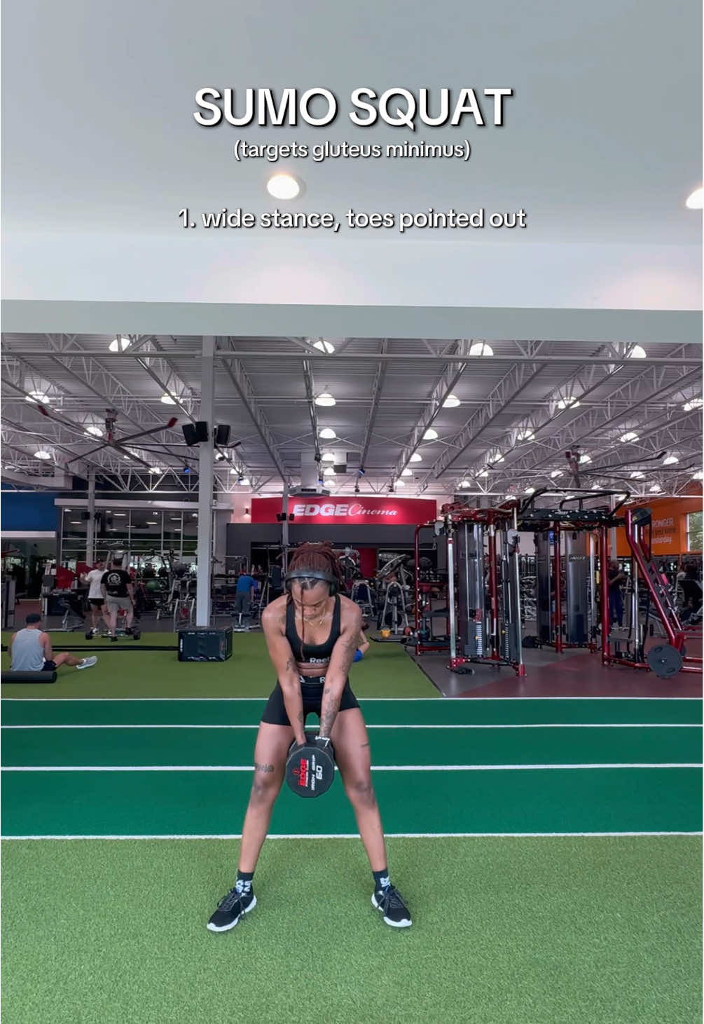 SAVE + LIKE for more 💕 #girlswholift #gymbeginner #blackgirlfitness #fitnessgirl #bodybuilding #formtips #squatform #fy 