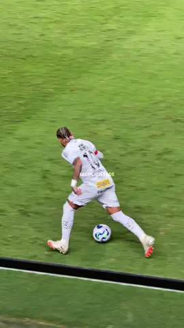 It's great to see Neymar in good form.👏🏾 #neymar #santos #santosfc #ney #neymarjr10 #brasileirao 