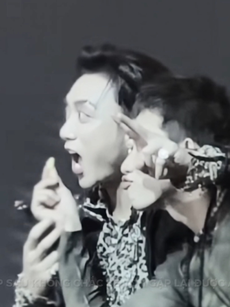 Không nghĩ ra được bài nào khác để tổng kết hôm qua ngoài bài này, nhất là với con suộc đầu tiên 😭🙏 Trân trọng cảm ơn suộc từ: batnhaclen, kenh14disoisaodi, molistarofficial, honghotlachanai, cauvongshowbiz, lighton.dusao, meowentertainmentvn, tanbinhtoannang 🫶