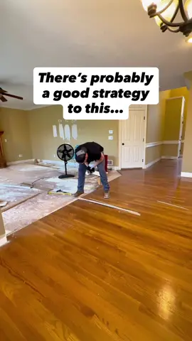 This will save you a lot of time and energy removing hardwood flooring 👊 #tips #DIY #flooring #house 