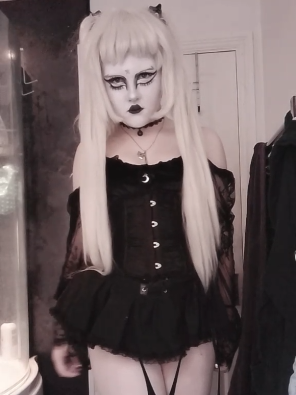 #MISA 🖤\\ #Cosplay #MisaAmane #DeathNote #MisaCosplay #MisaAmaneCosplay #DeathNoteCosplay #Goth #GothMakeup #TradGoth #TradGothMakeup #TraditionalGoth #TraditionalGothMakeup ★\\