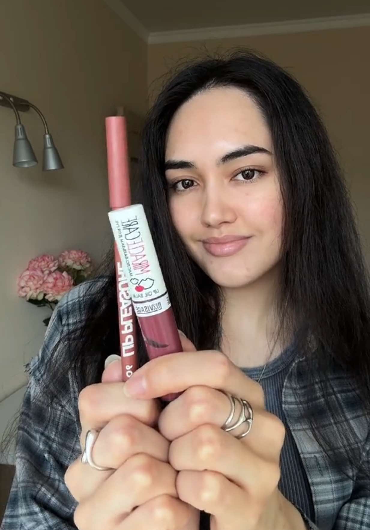 моё любимое лип-комбо👇🏻 карандаш love generation lip pleasure тон 06 бальзам для губ luxvisage miracle care тон 102   #липкомбо #бьюти #бьютиобзор #бьютиблоггер #косметикаобзор #косметика #помада #люксвизаж #декоративнаякосметика #lipcombo #lipcombotutorial #beauty 