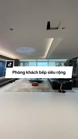 Nội thất tone trầm cho phòng khách bếp siêu rộng #master2025bytiktok #nhadephiendai2025 #nhadep #nhadephiendai #antamlamnha #maunhadephiendai2025 