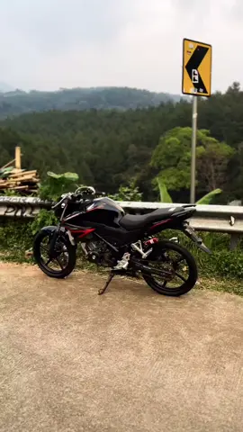 #cb150r #komorodindonesia #cb150rmodifikasi #dohcgank #fypシ 