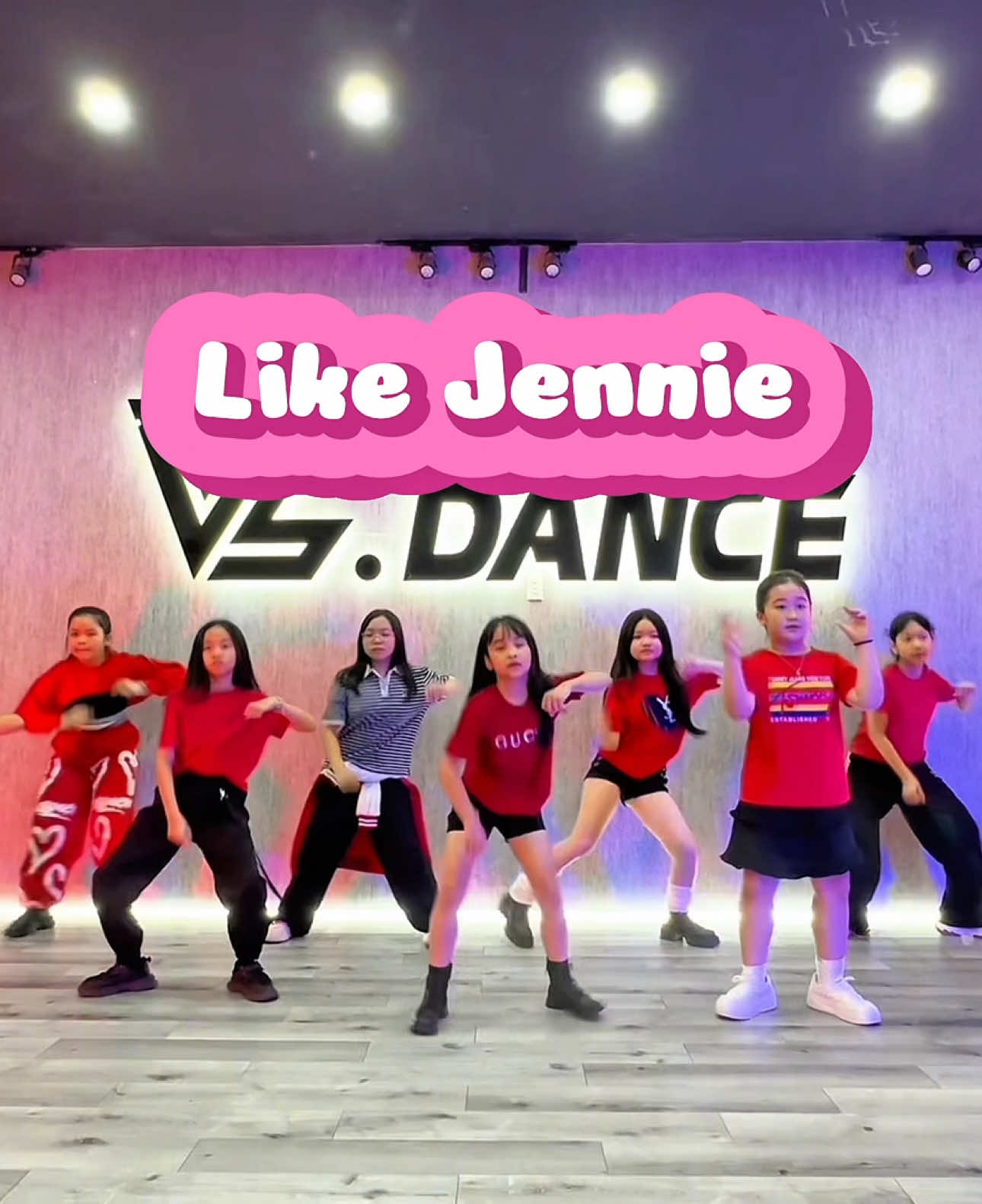 Like Jennie 🔥 #dạynhảytạiđànẵng #vldancestudio #lớpnhảytrẻemđànẵng #lớpnhảycơbảntạiđànẵng #dance 