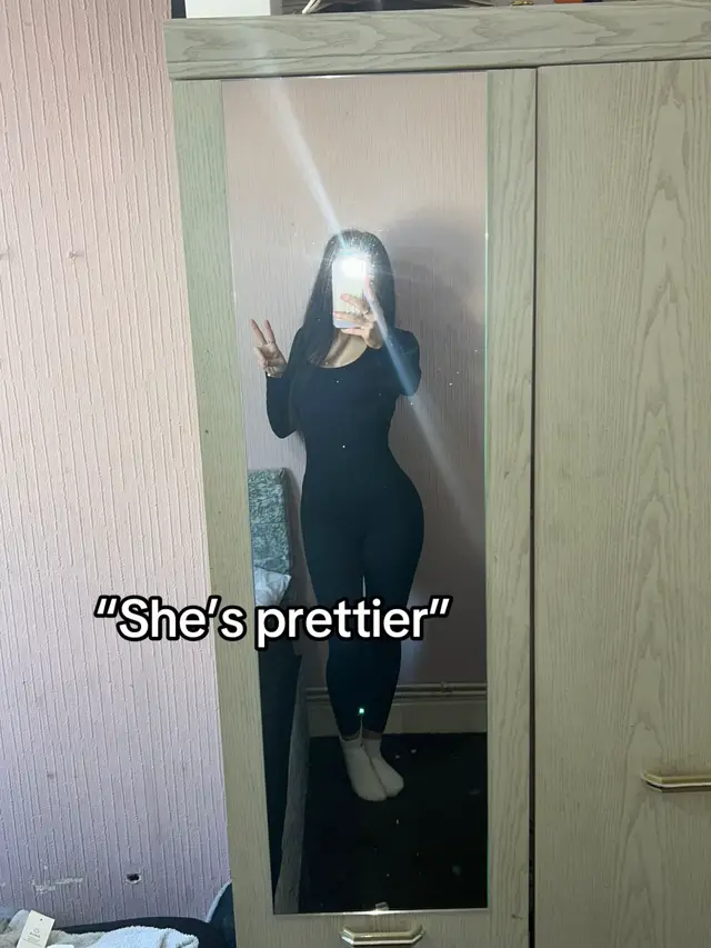 #tiktokdonttakethisdown  #foryoupagе  #fakebodyy⚠️  #im18tiktokdonttakethisdown  #fakeeveythingtiktok  #