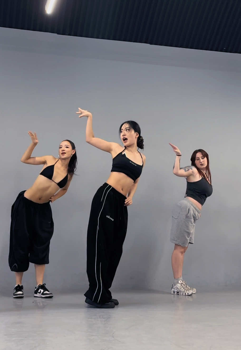 Choreo by me 🎵Hi Bich #huhuchoreography #jazzfunk #dance #choreography #london 