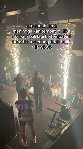 hancur lagi #dugem #dugemparty #pemandukaraoke #pemandukarokesedih #galaubrutal #galau 