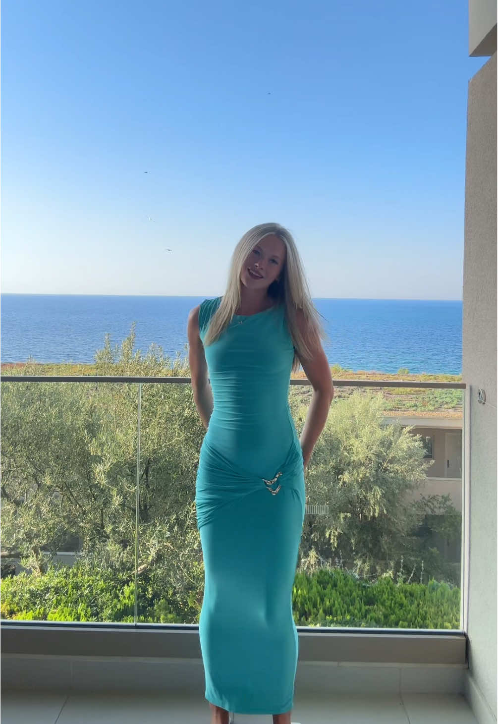 can’t believe it’s over… #foruppage #greece #holiday #outifts 