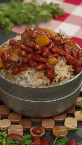 Calderito 🇩🇴 relleno de concón con habichuelas guisadas. 😍 Qué más le pondrías... #JacquelinChefRD  #LaArtistadelaCocinaDominicana #AmorporRD