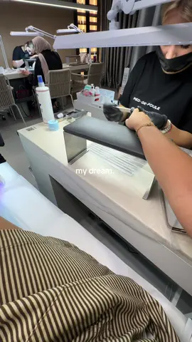 Lord knows I don’t have the patience  @PIED-DE-POULE London 