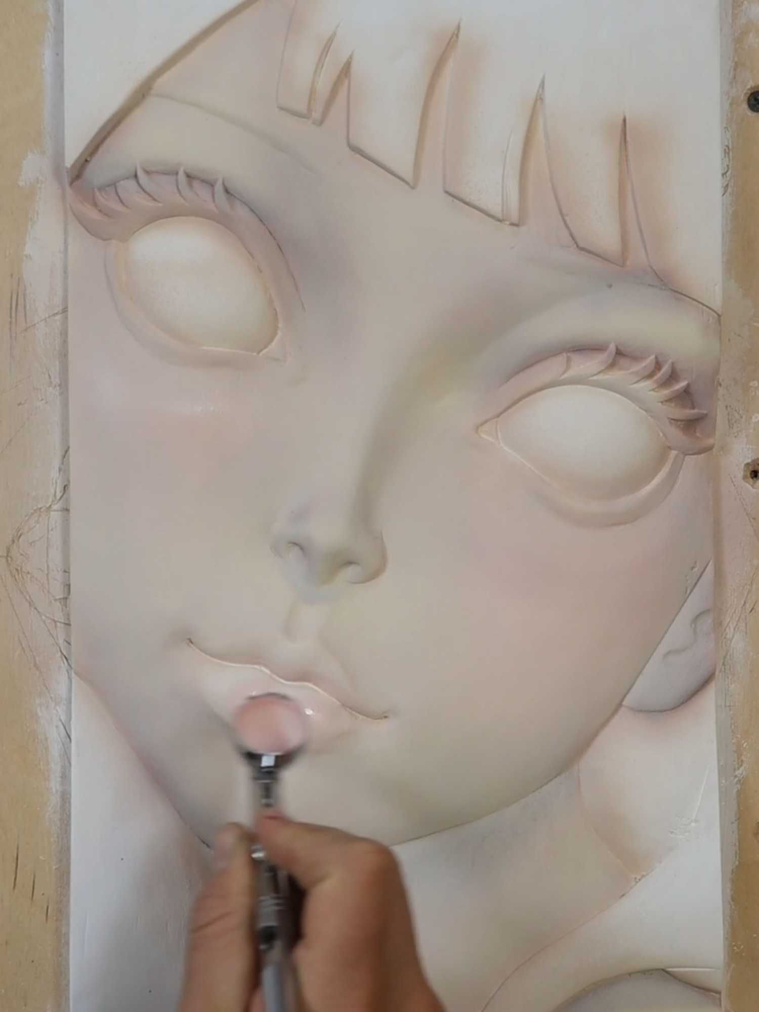 Girl with blue eyes #woodcarving #woodart #woodwork #airbrushingart