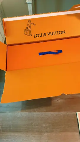 Thank you #louisvuitton for sending me my yoga mat I used at a private event you put on for @CWL in Vegas! This truly was a magical experience! #yoga #luxurylife #celestemooreimage #womenempowerment 