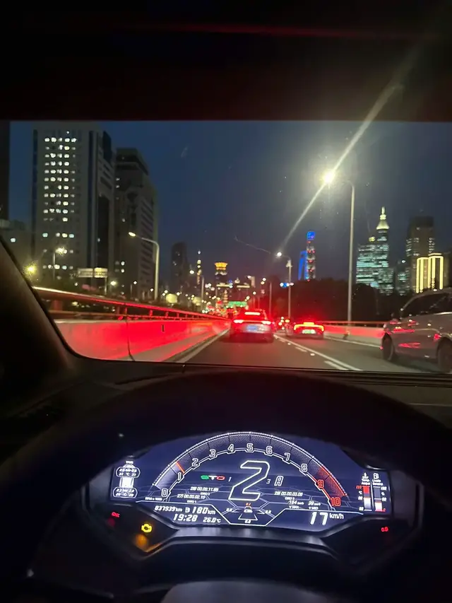 遇见错的人是成长，遇见对的人才是奖赏