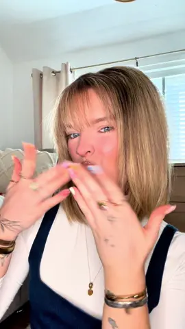 The perfect glowy makeup for summer! The VIEVE Icons have got me feeling glowy and confident!!🥹🤍✨ #adgifted #vieveambassador #VIEVESummerGlow #VIEVECollective #summerskin #summermakeup #glam #vieveicons #CapCut 