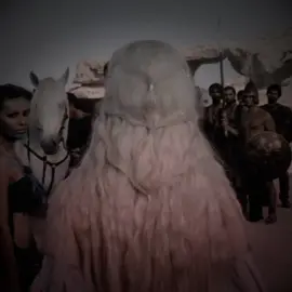 Her final braids will forever be iconic - rm @-LUCAS- - #gameofthrones #daenerystargaryen #daenerystargaryenedit #aestheticedits #viral #asongoficeandfire pack darks1ster 