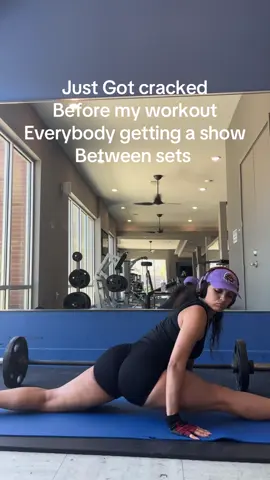 After you get cracked you get the best workout in 😂😂 be smiling at everyone , dancing , singing your music in the mirror #fyyppp #trendd #viraall 