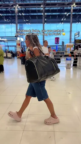 I can’t even explain how much money i saved with this bag 😭😭 #travel  #travelbag #traveltiktok #dufflebag #luxury #luxurylife 