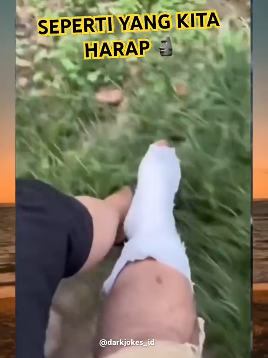 Ngilu suaranya 🤣🗿#kontenabsurd #darkjokesindonesia #shortsindonesia #ngakakonline #videolucu#memesrandom 
