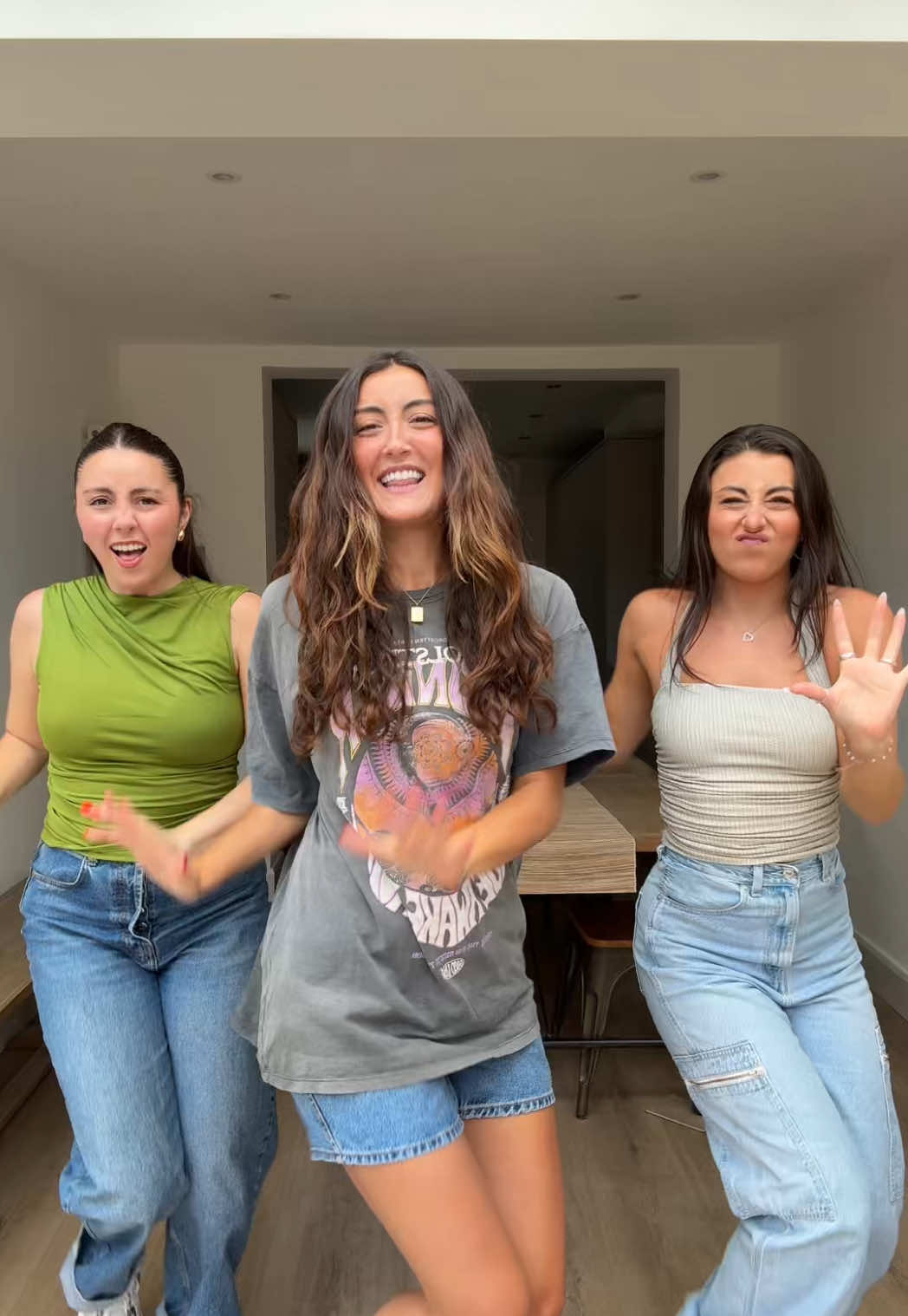 happy vibessss !!! 🥳