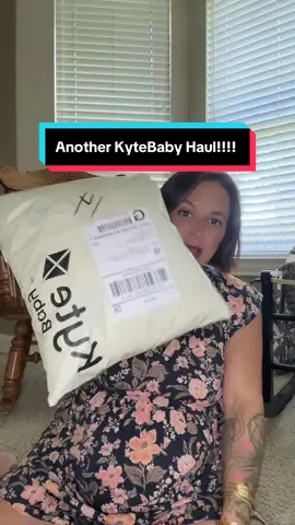 Another day, another #kytebaby haul!!!! I’m 39 weeks + 5 days today! #fyp #fypシ #pregnantlife #pregnanttiktok #pregnant #pregnancyjourney #thirdtrimester #momtok #momlife #babynumber4 #babytiktoker #babytok #babywatch #baby #kytebaby #haul #haultok #kytebabyhaul 