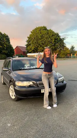 En snygg blondin är aldrig fel😍#Volvo #v70 #v70n #fouryou #fyp #foryou #sunkv70n #fy #Jonte❤️ #Alice❤️#viral @Jonte @Eric Winters wifey 🔥 