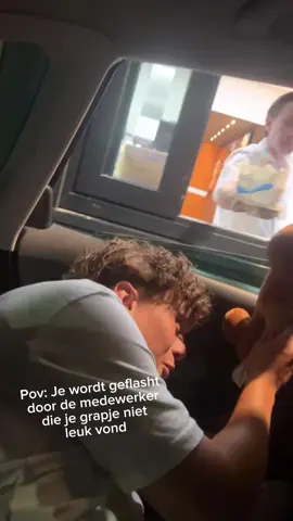 Helaas geen ijsje voor ons😔 #sorry #grapje #mcdonald 