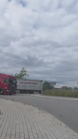 @Bontix24 dziena za reakcje 🤪🚨🔥🚛👊