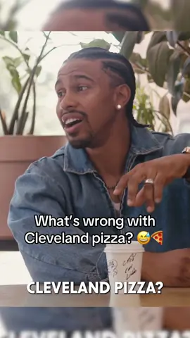 #ActionBronson is not rocking with it, but #FranciscoLindor is all for it 😂 (via @MLB) #mets #cleveland #pizza 