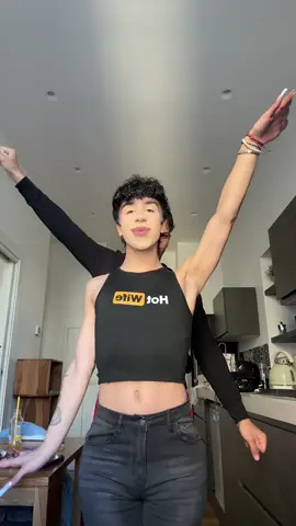 she is not good at dancing, but she has other qualities🫢😂 @Jeff 🦊 