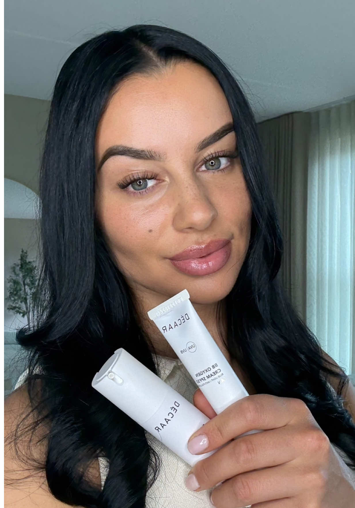 BB cream with SPF50, without the breakouts🫨 @decaar_nl  -BB Oxygen cream SPF50 -Oxygen hydro 24HR #beauty #makeup #SkinFirst #NoBreakoutsClub #SPFGlowUp #CleanSkinEnergy #BBButBetter #GlowyNotGreasy #SunSafeSkin #SkincareThatWorks #breakout #bbcrème #dècaar #decaarbenelux