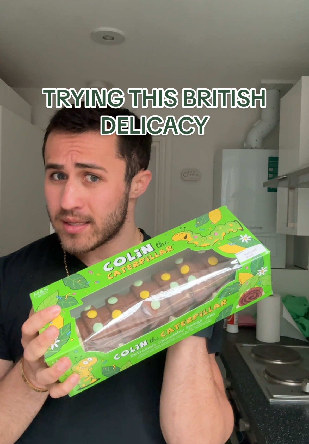 I SHOULD’VE BEEN MORE CAREFUL WITH YOU COLIN!!! But also you were the best thing I’ve had yet I love you #colinthecaterpillar #british #britishfood #london #europe #dessert #dessertreview #food #foodreviews #foodreview #review #england #CapCut 