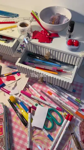 A tale as old as time FR!!! The amount of mess that journaling leaves is actually crazy lol #asmr #art #journaling #satisfying #whiteboard 