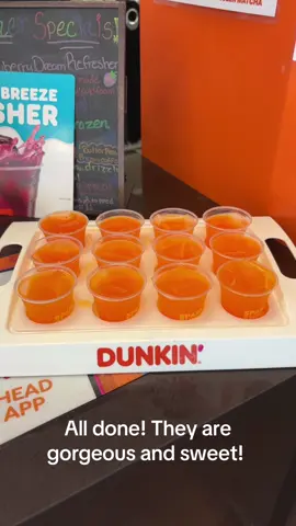Have you tried this one yet? What do u think!  #refresher #dunkindonuts #sabrinacarpenter #dunkin #justinbieber #goldenhour #daydreamrefresher #strawberrydaydreameefresher 