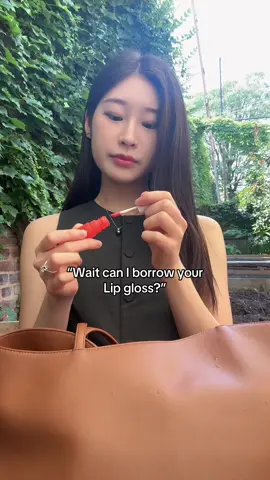 me literally carrying the whole vanity with me💄✨ @itsmejoolee  #beauty #kbeauty #kbeauty #makeup #makeup #beautyhacks 