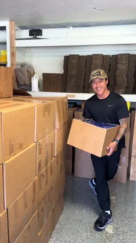 When the squad thought I booked a Jet2 holiday… but I’m actually just stocked up on Methylene Blue. #jet2holiday #methyleneblue #wellnesstrip #notavacation #funnyvibe 