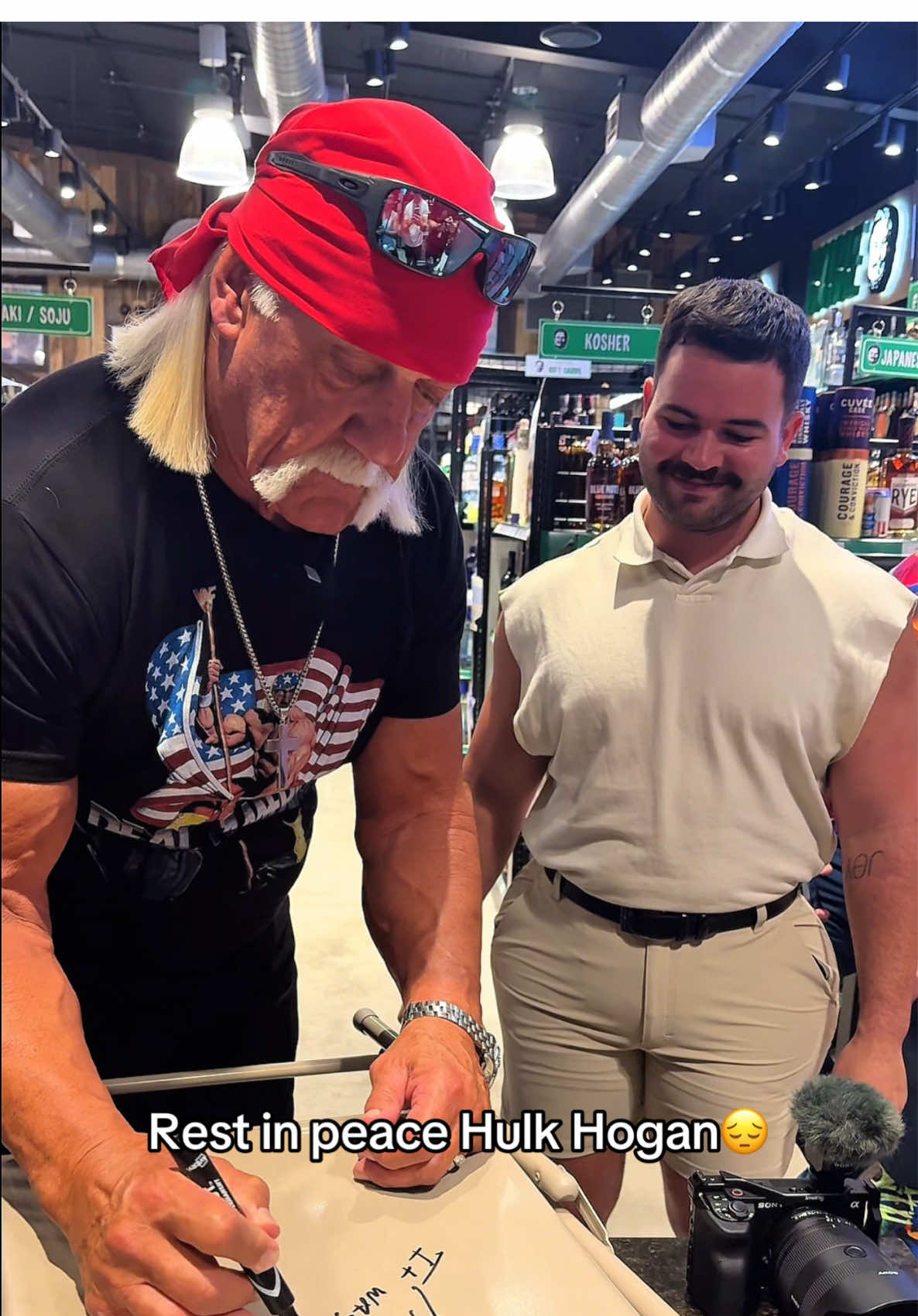 I didn’t know it then, but i’d be the last person Hulk would beat up before leaving us🥹 Thanks for teaching me how to take a hit. You’re forever a real American.🥊🇺🇸🦅 #rip #hulkhogan #legend #wrestling #hulkamania #restinpeace 