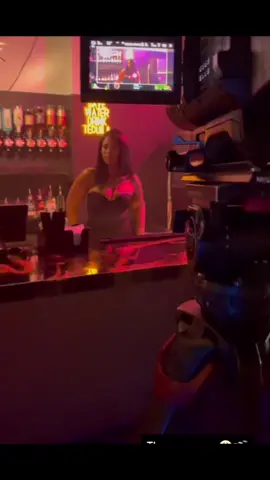 Here’s a Glimpse of my day as a Mua Onset 🎥💄#makeup #makeupArtist #onset #filmmakeup #moviemakeup #blackgirlmakeup #chicago 